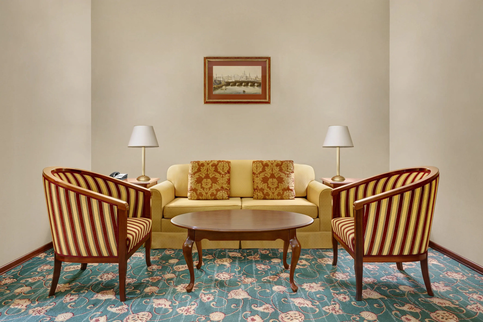 Отель Сафмар Тверская Москва (бывший Марриотт Тверская)