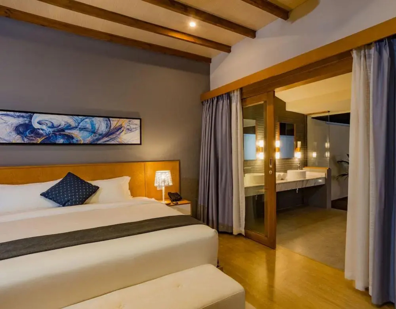 Курортный Отель Fiyavalhu Resort Maldives