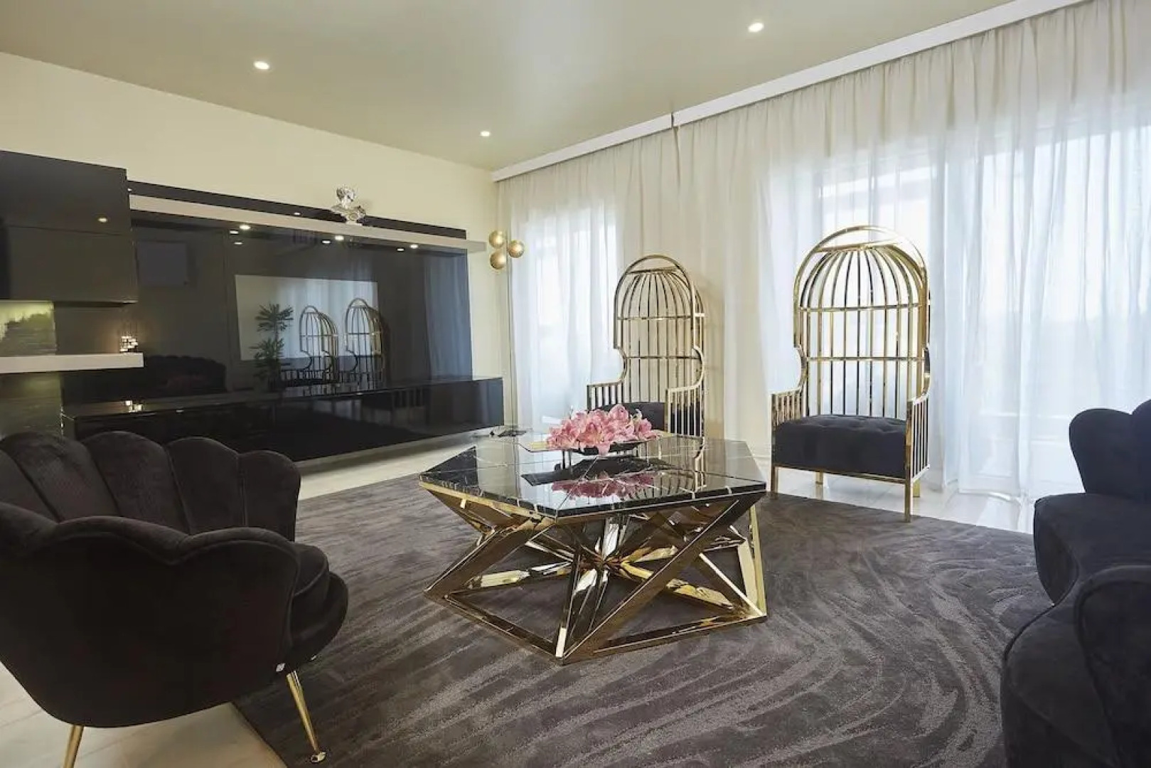 Отель Kwarleyz Residence