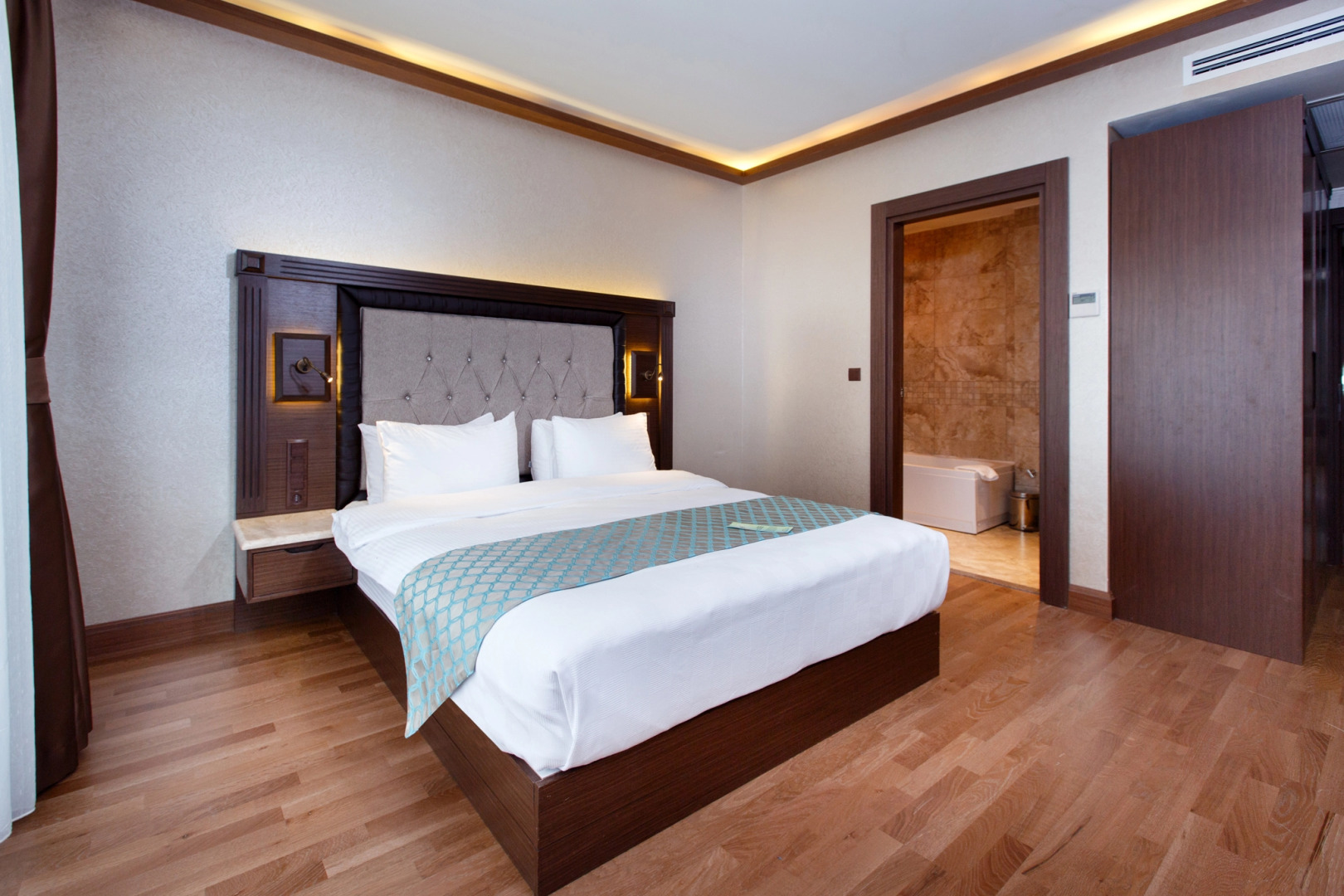 Курортный отель Sera Lake Resort