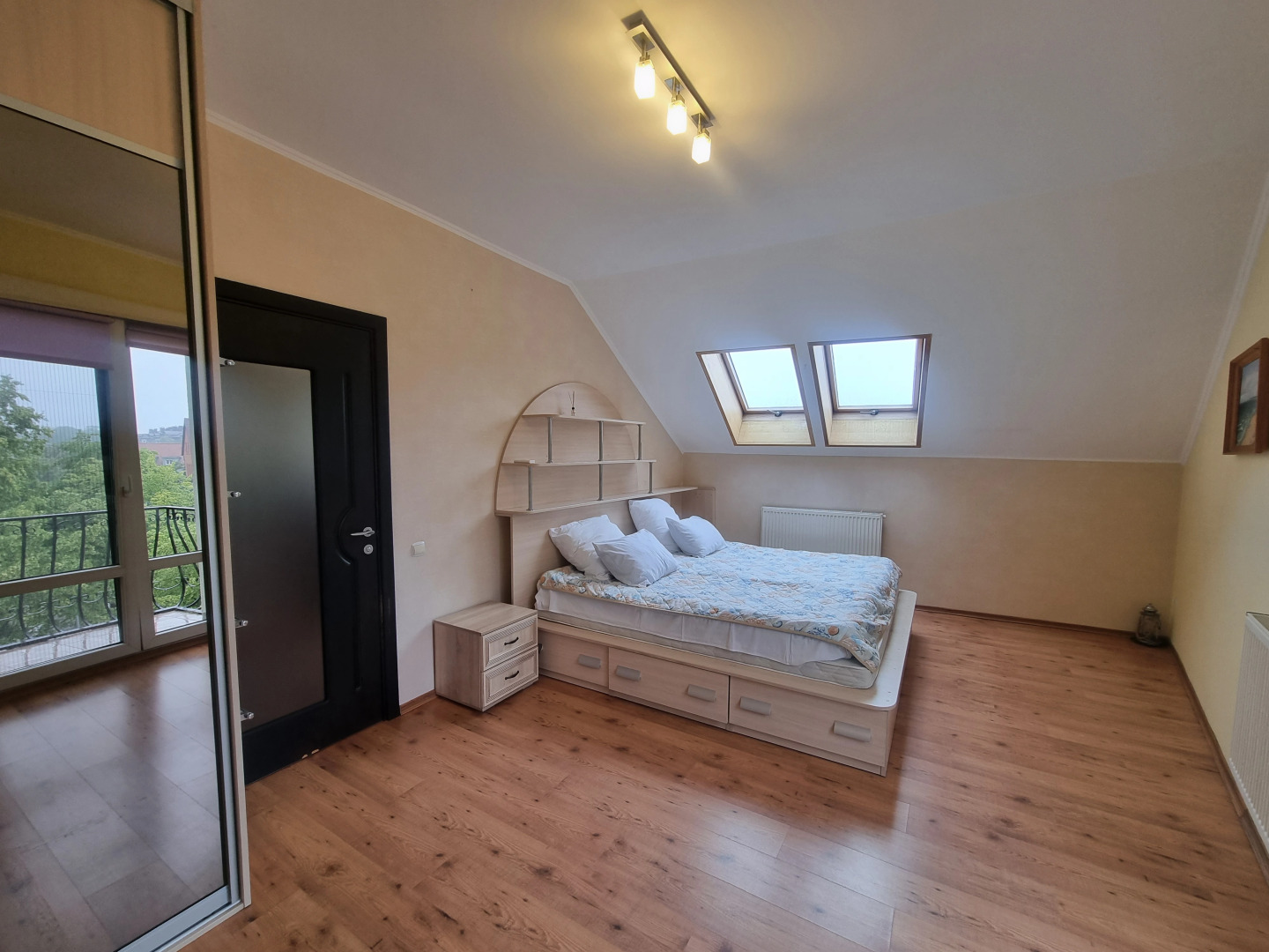 Апартаменты Двухуровневая Квартира с Видом на Море