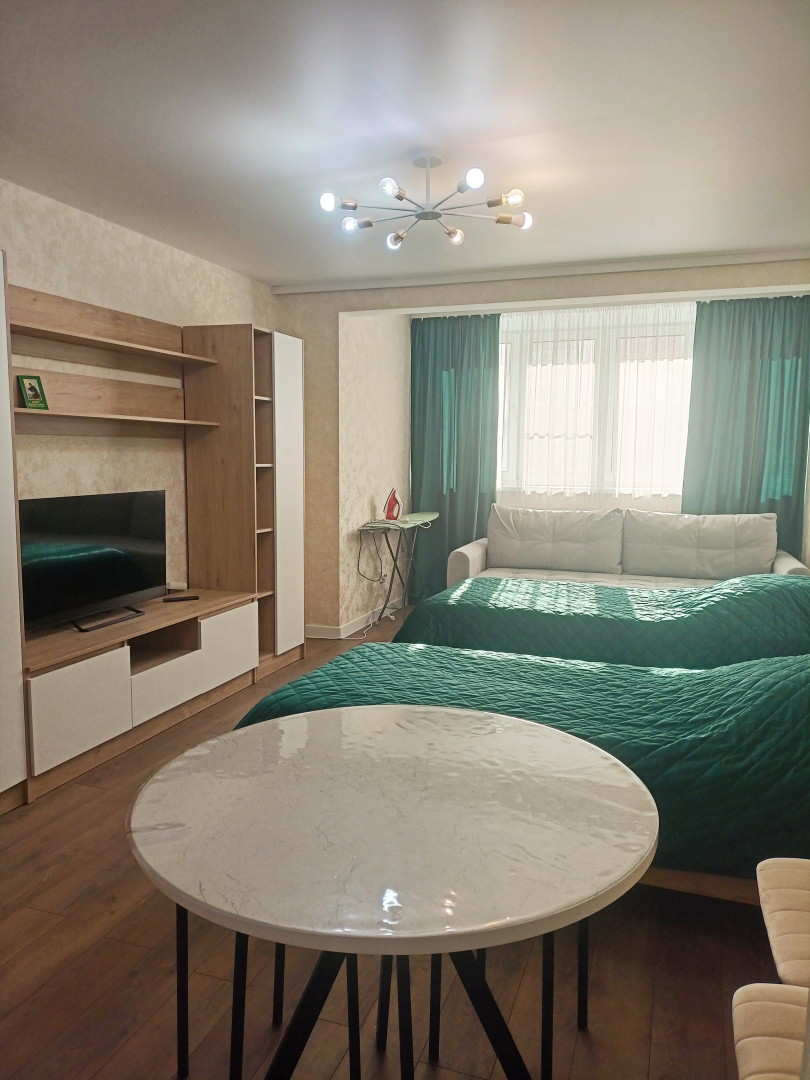 Апартаменты студия 45 на Симанина 14