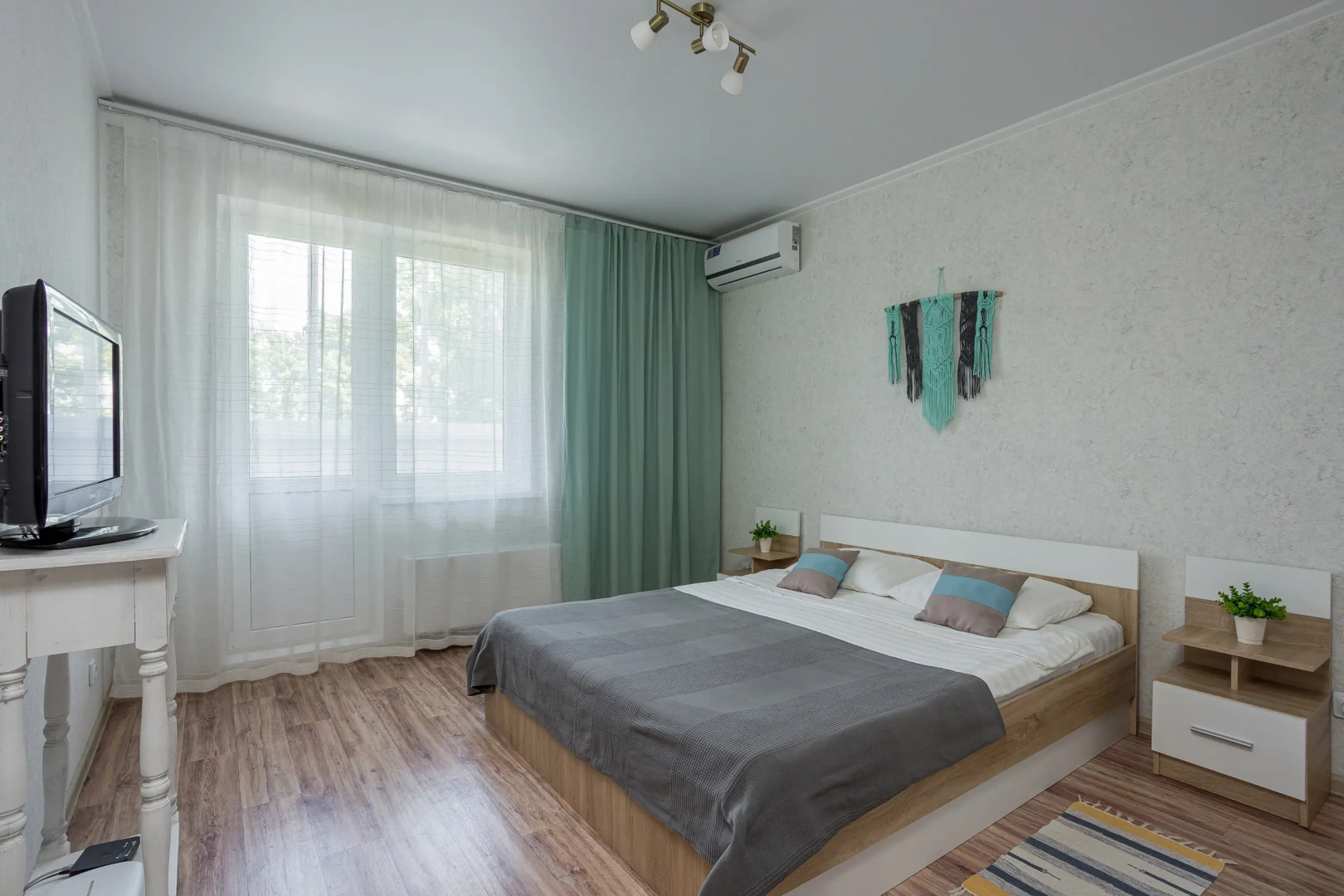 Квартира на Генерала Трошева 25