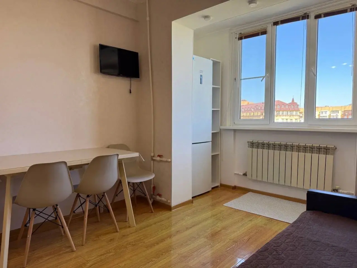 Апартаменты Светлые с балконом и стильной гостиной на Магомедали Магомеджанова