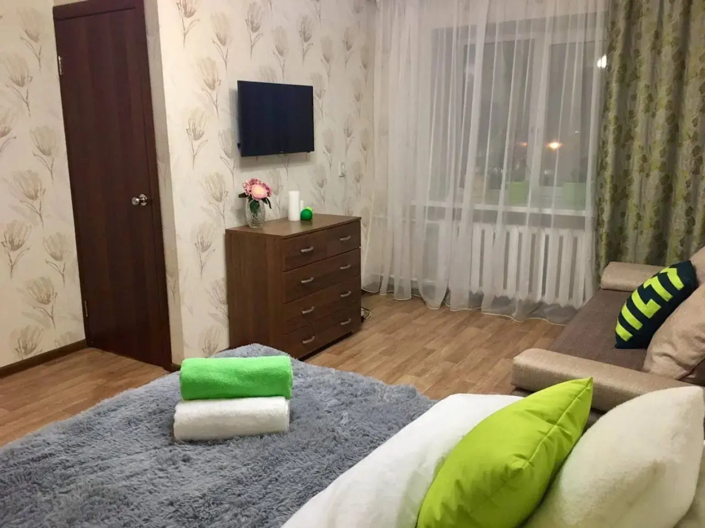 Апартаменты Welcome Home на Республики 146