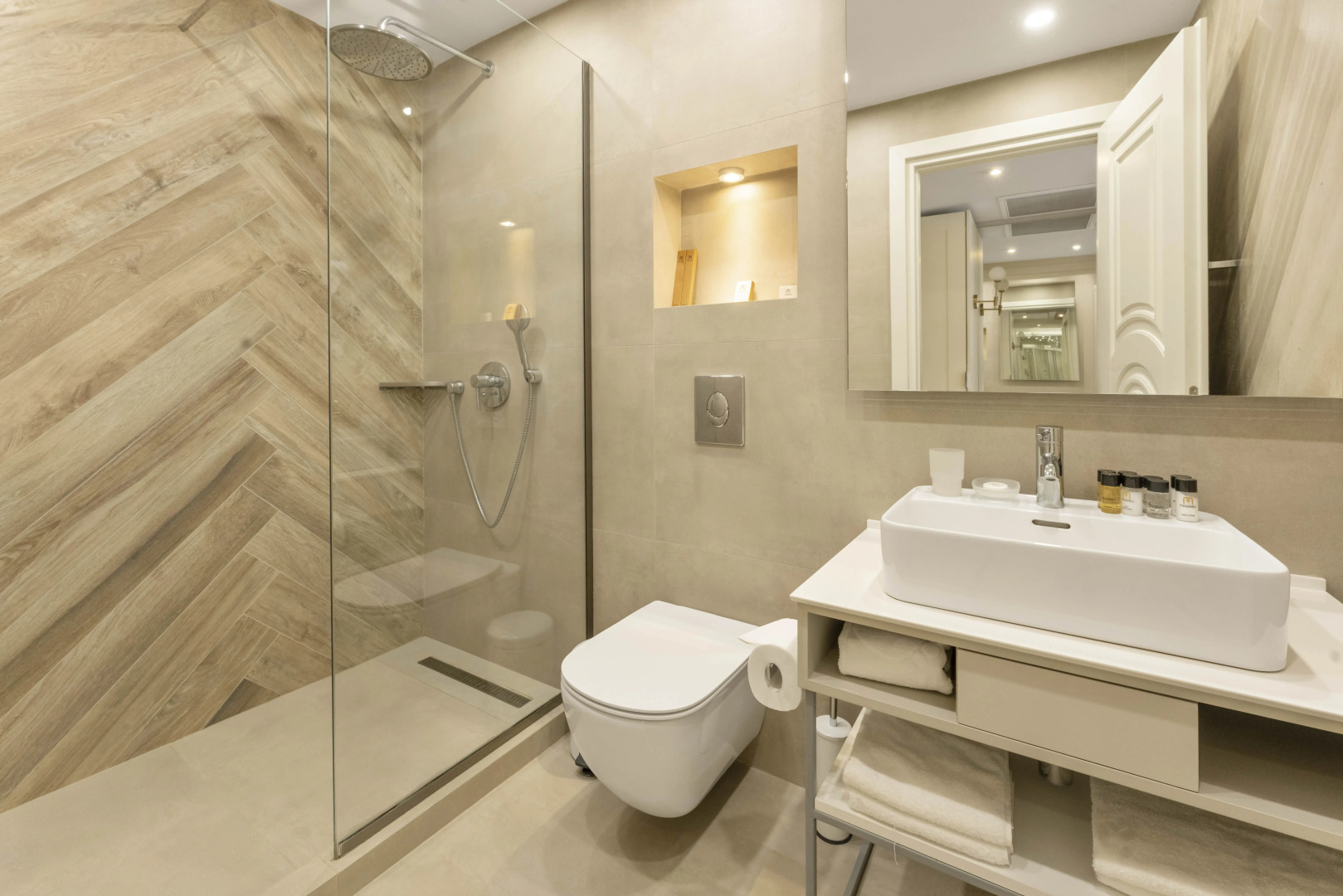 Курортный отель Mosavali