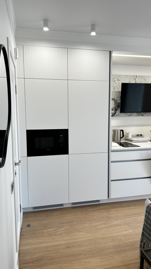 Квартира стильная от дизайнера у озера