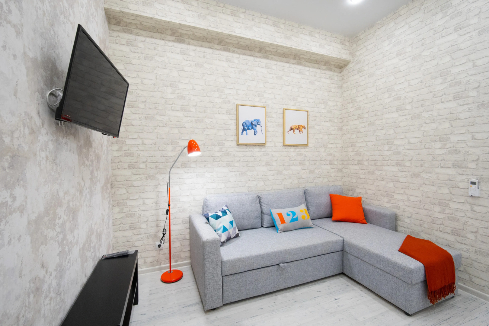 Апартаменты Море Апартаментов на Турчинского 19А-2