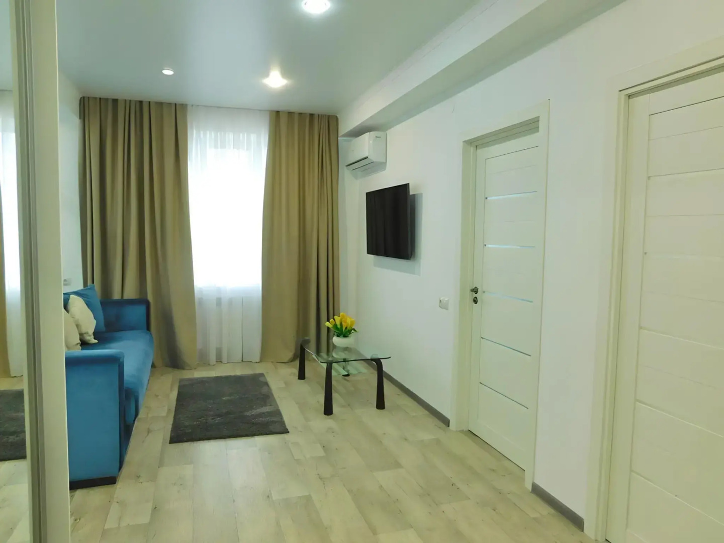 Квартира Центр Цветник Радон Власова 4