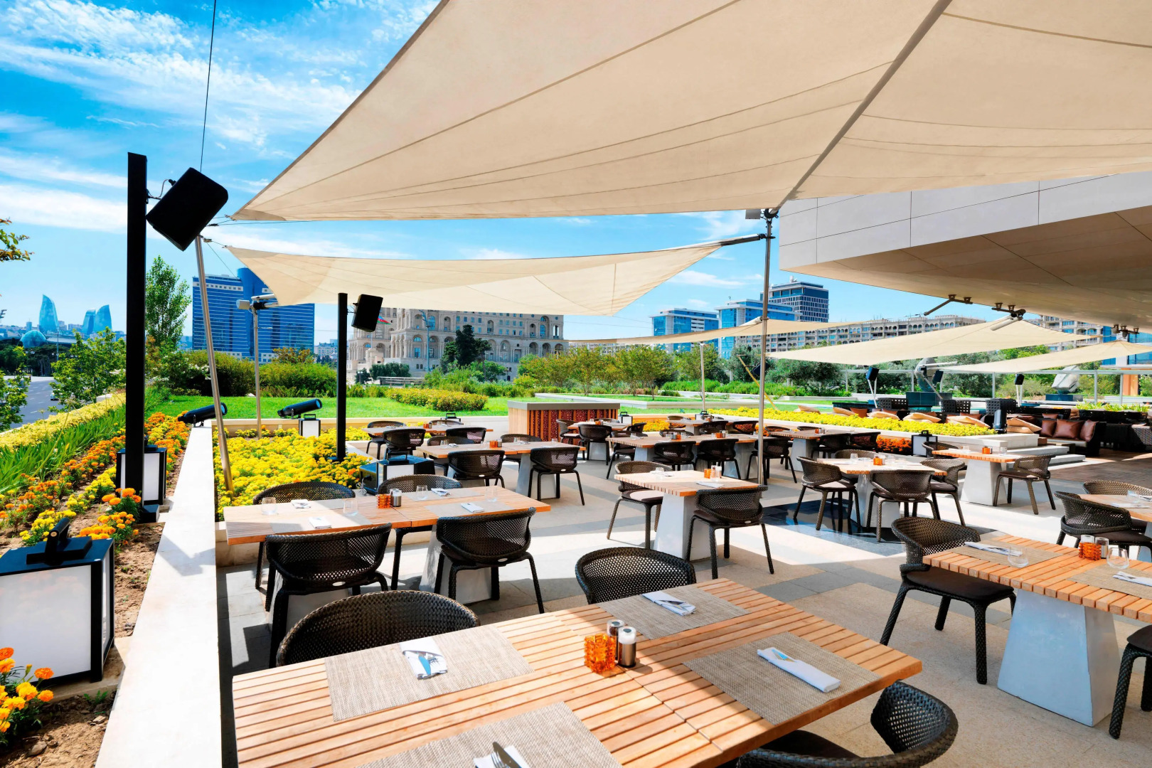 Отель JW Marriott Absheron Baku