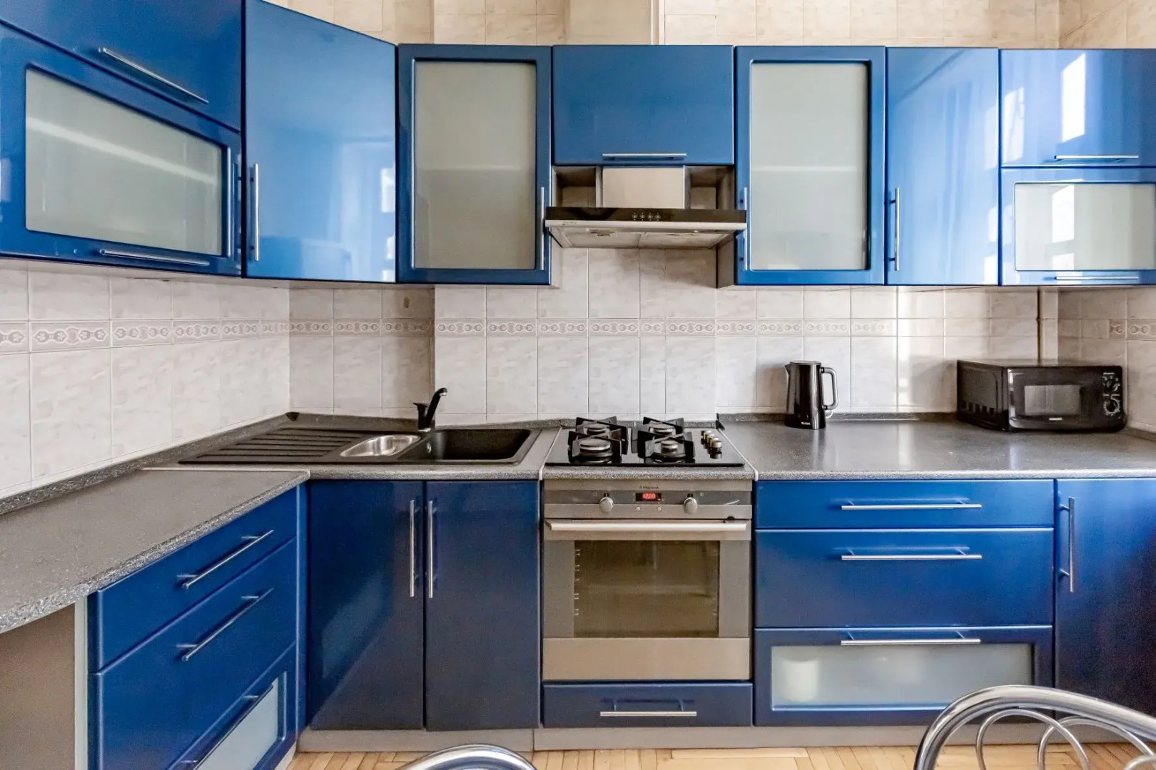 Апартаменты на Куйбышева Ирины Савельевой в центре курортного бульвара