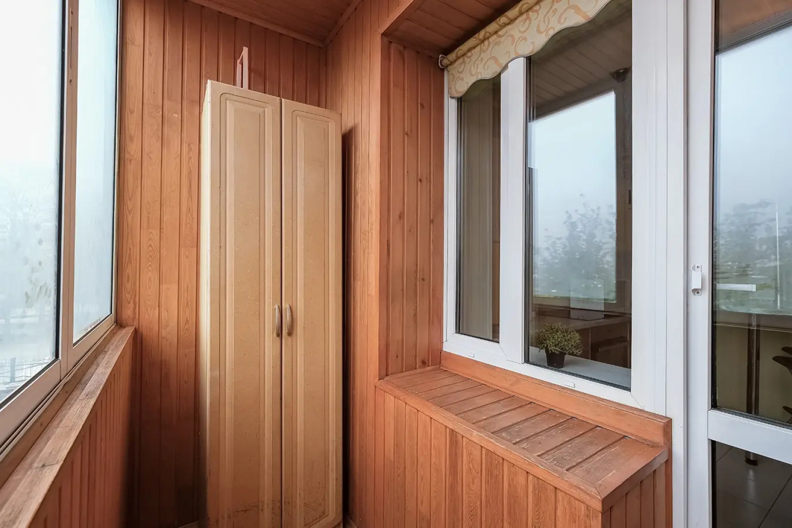 Апартаменты Титова 198/1