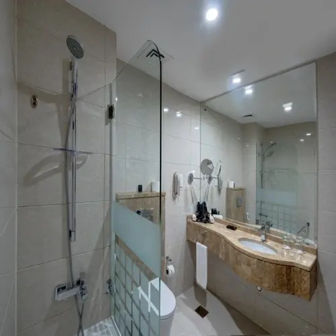 Отель Vintage Grand