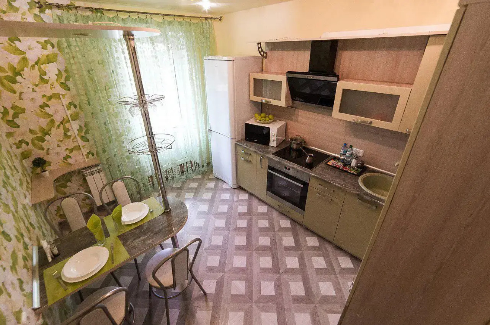 Apartments na Zaslonova