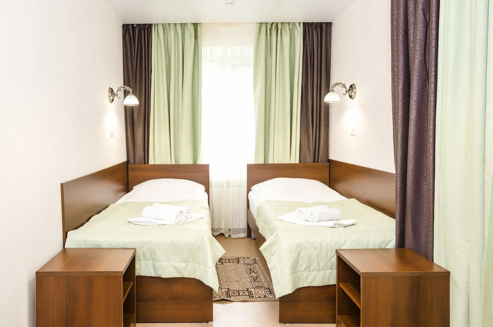 Отель Планета