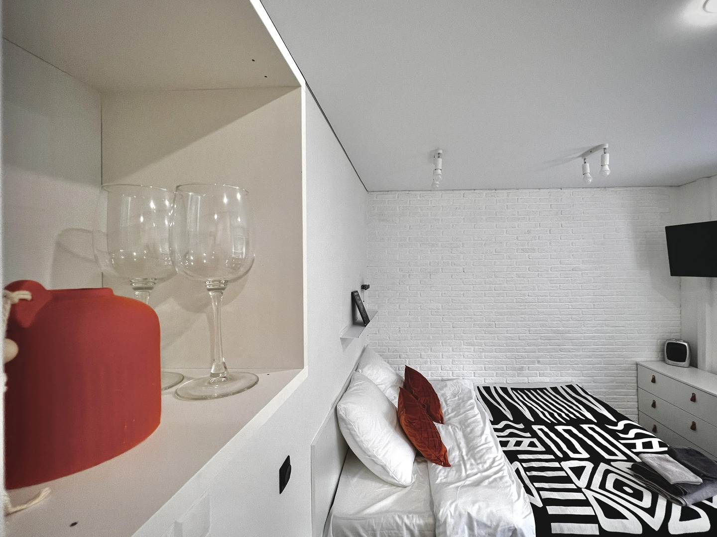 Квартира  шикарная новая в самом центре Смоленска с удобным месторасположением