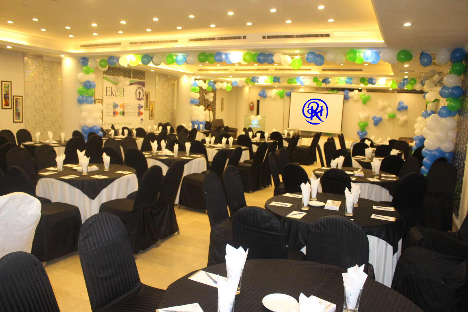 Отель Royal Lahore