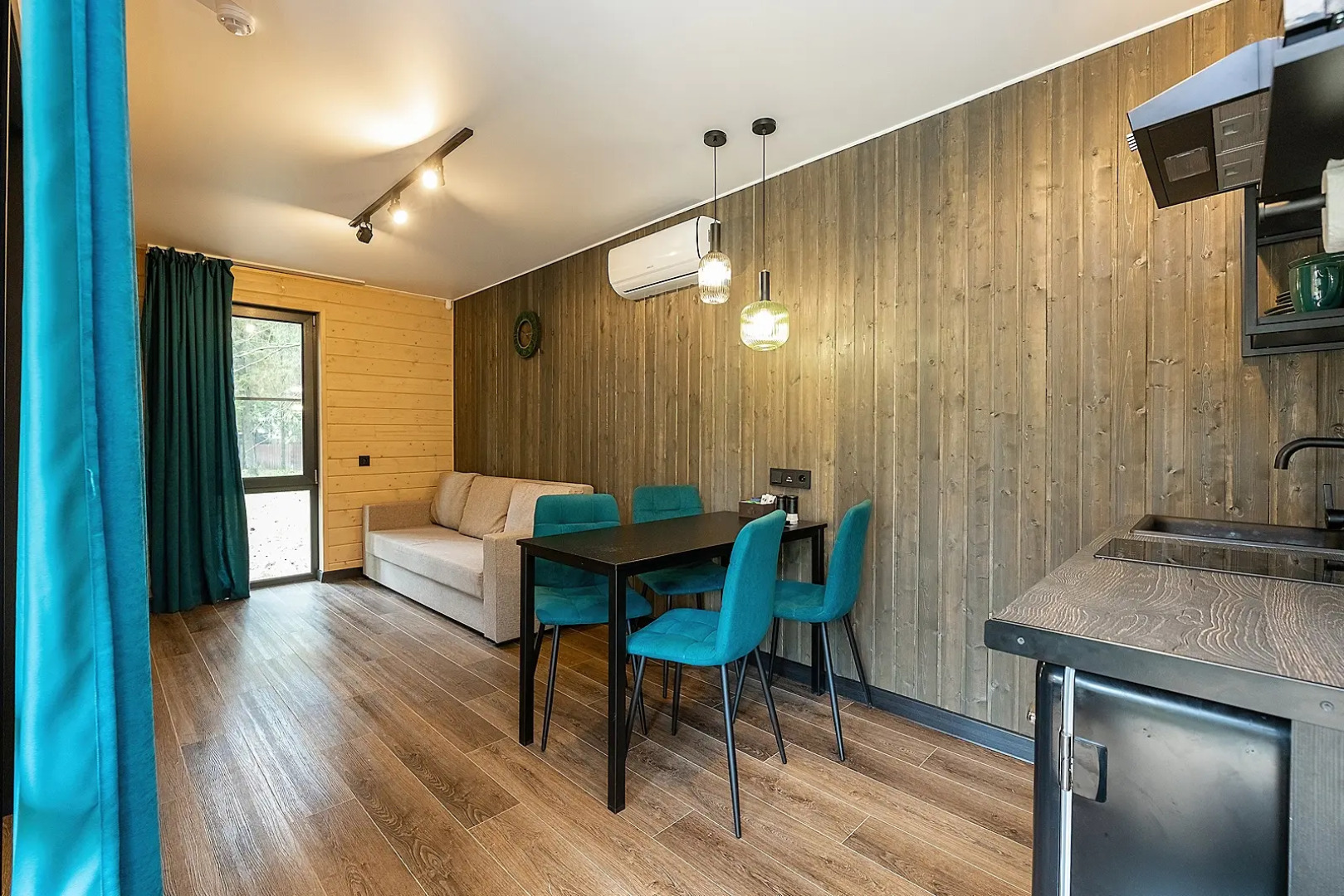 Глэмпинг Шестое чувство