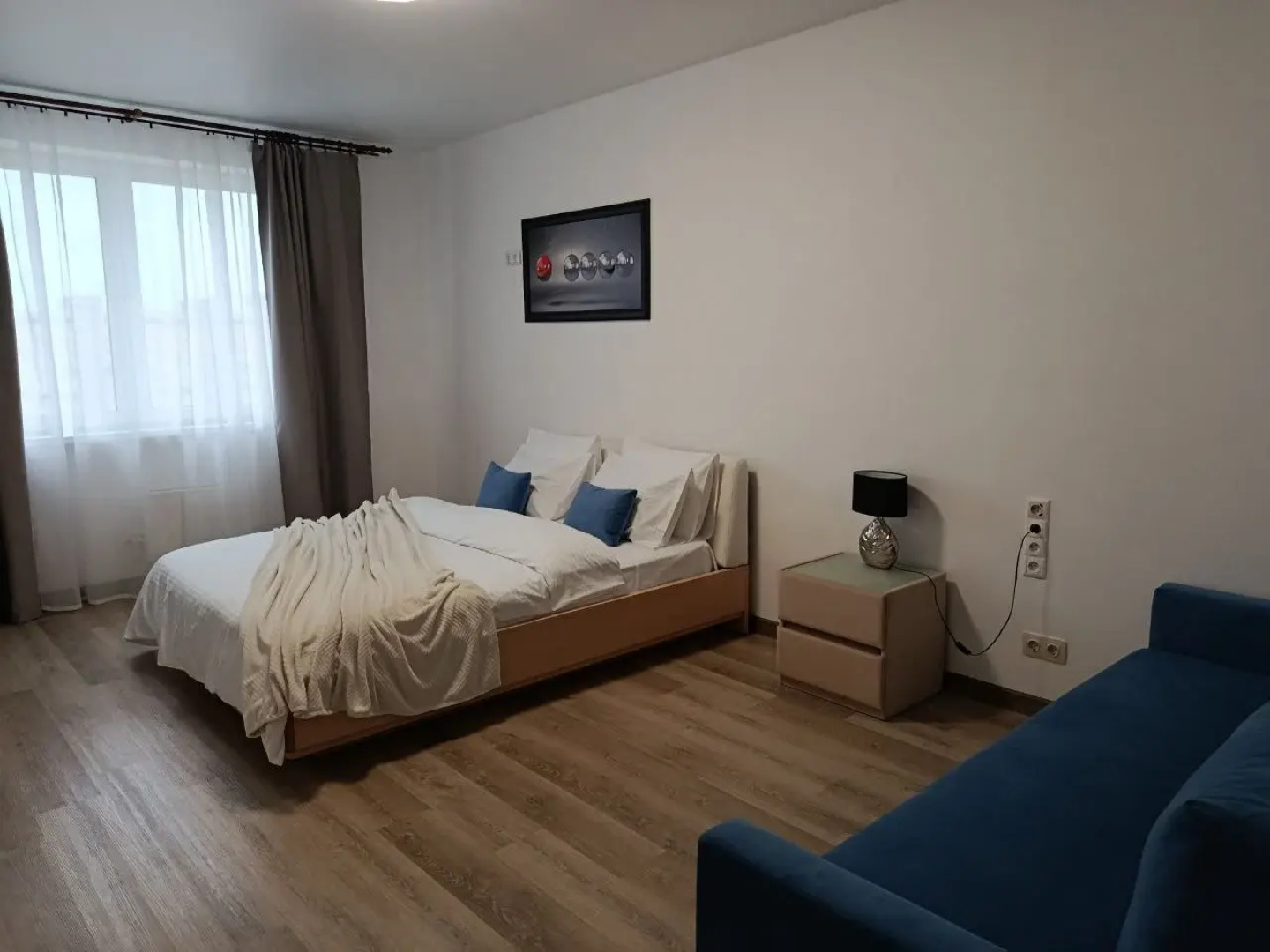 Квартира AlexHome РП Свердловский Строителей 9