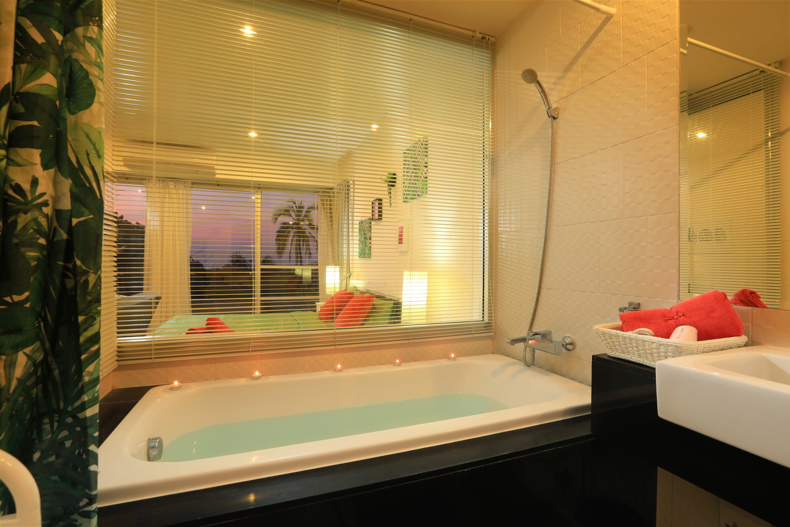 Апартаменты CHC-A402 Chic Condo 1 Спальня Бассейн рядом с Пляжем Карон