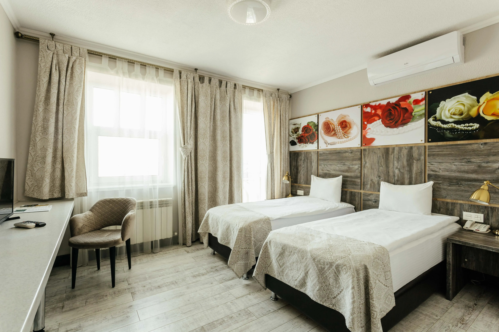 Отель Customs House Hotel & SPA