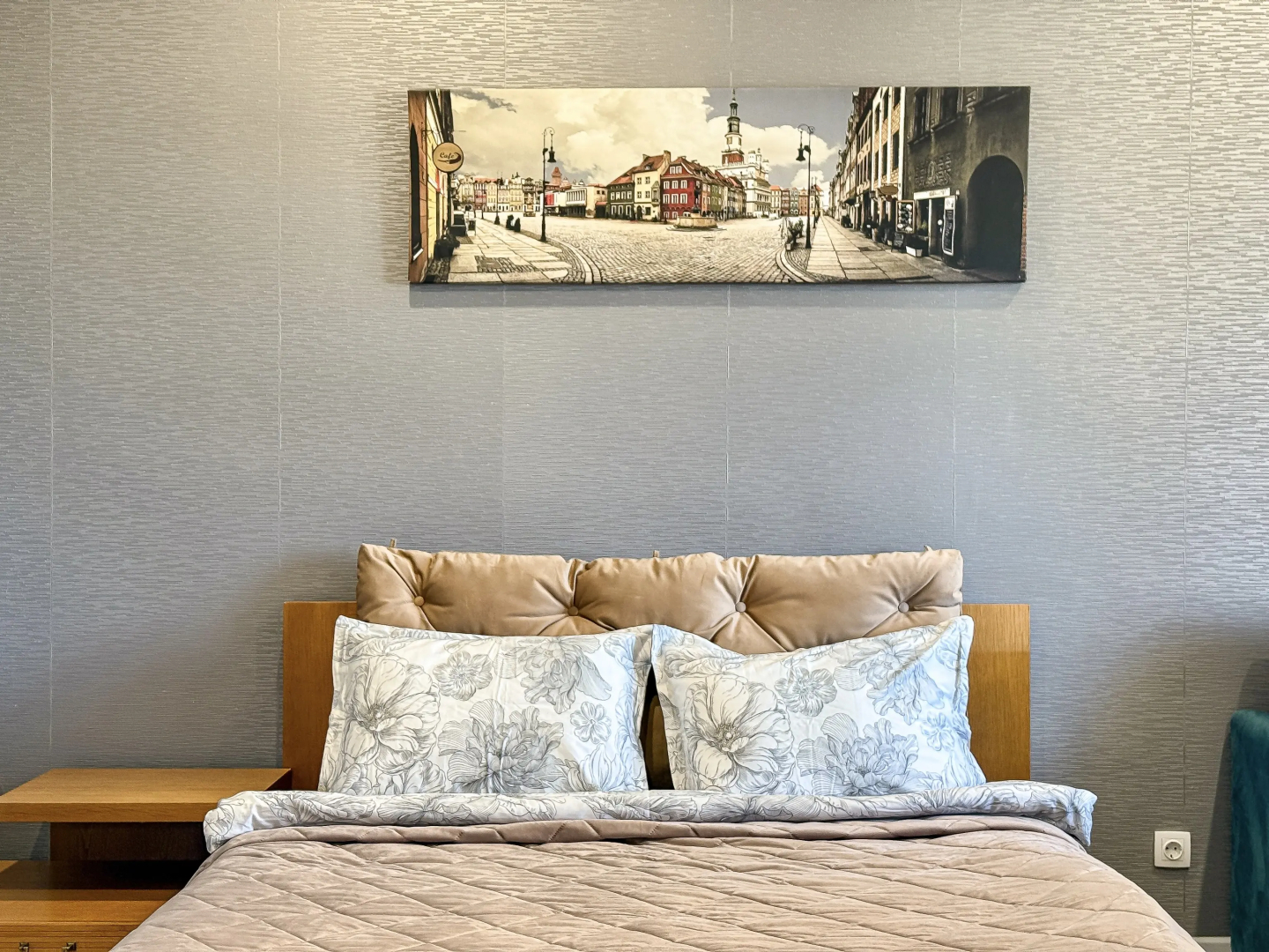 Квартира Уютная студия с потрясающим видом на море в центре