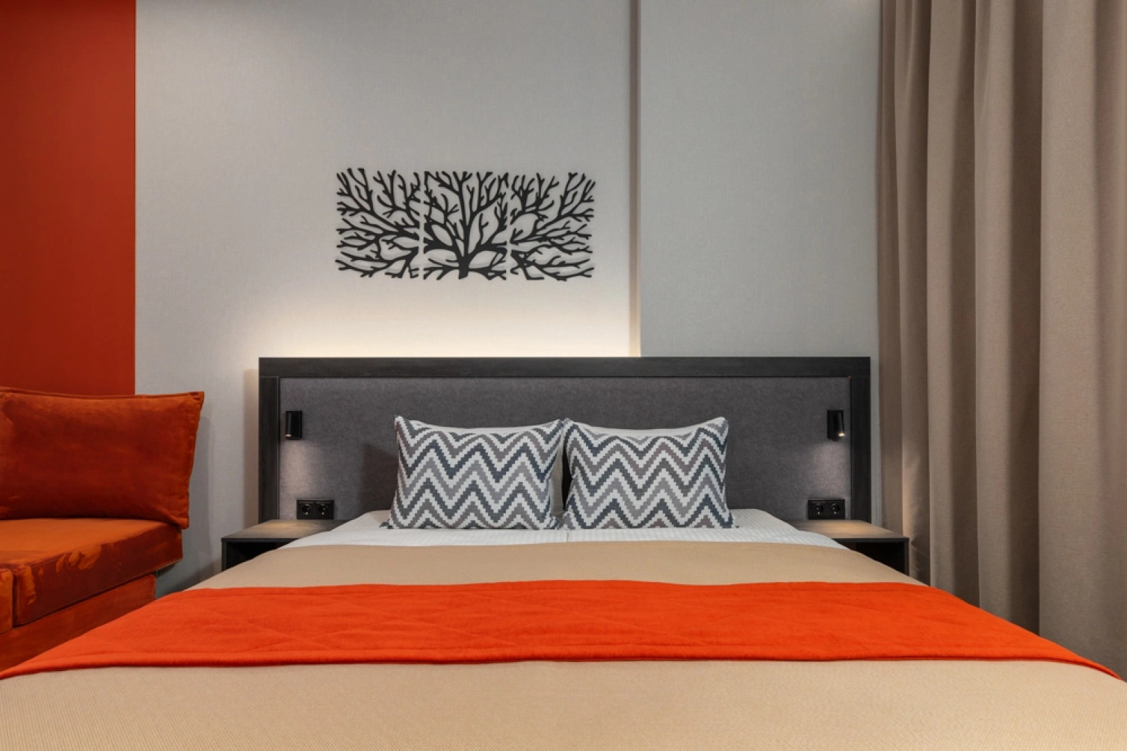 Отель Скала