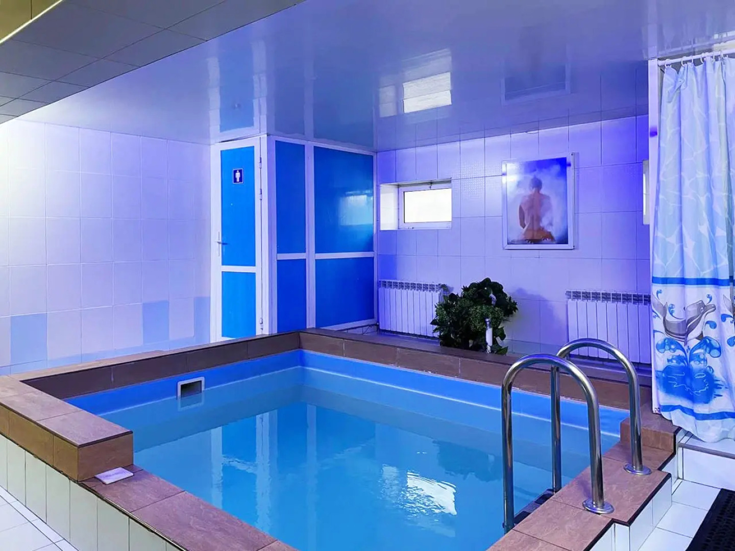 Отель ВОСТОК