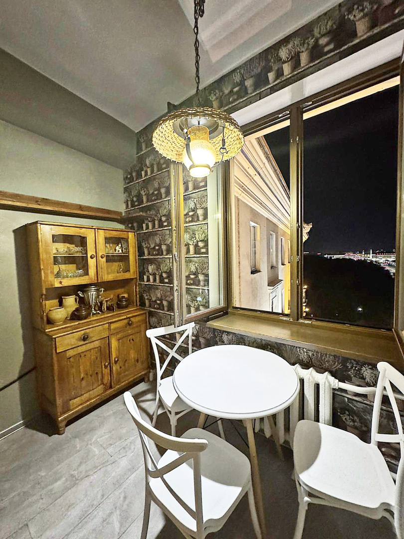 Апартаменты Центр Цирк Зыбитская Трёшка