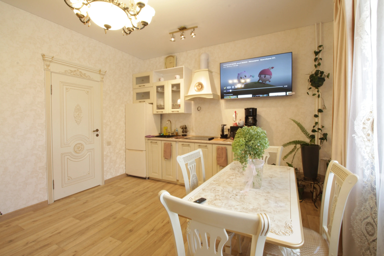 Квартира Сталинка у Кремля в центре