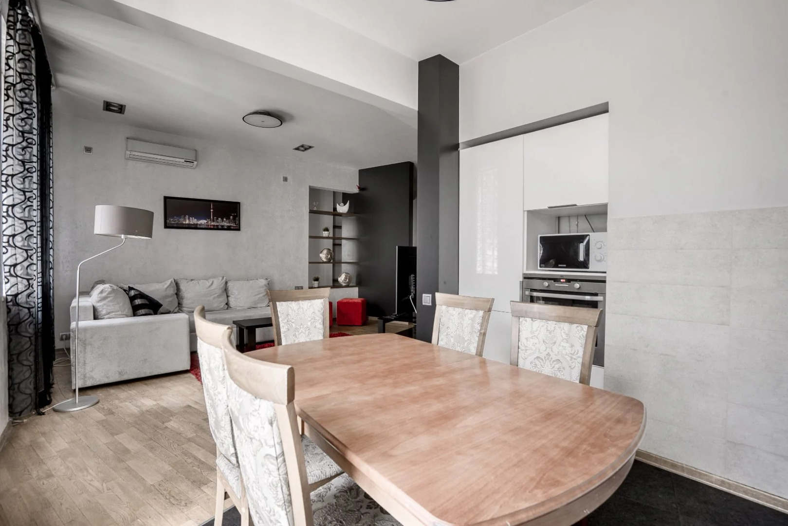 Апартаменты Vip 3х комнатные на пр-т Независимости 30 Центр