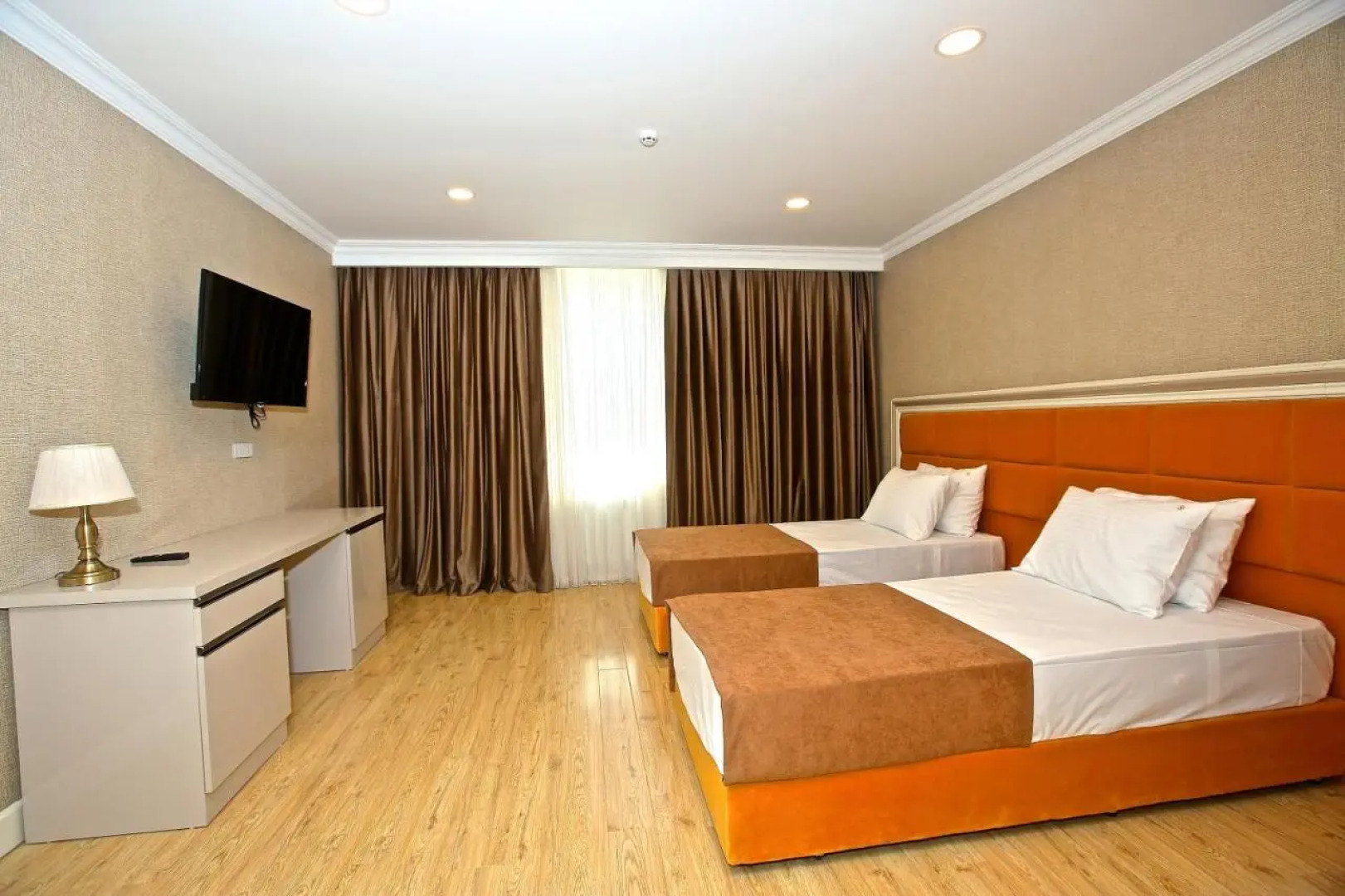 Отель Rusel Park