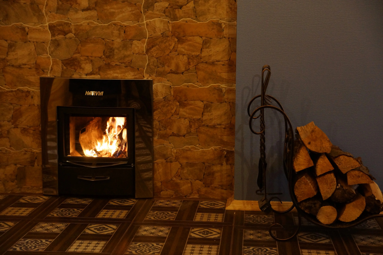 Частный дом уютный с сауной и камином