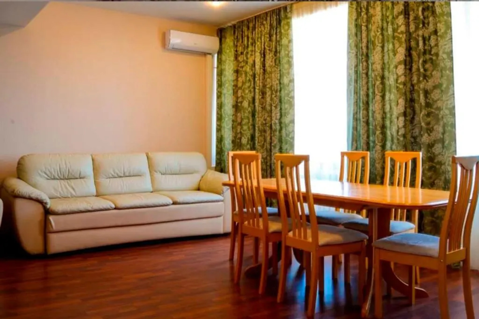 Отель Служба приема и размещения облсовпрофа Профсоюзная