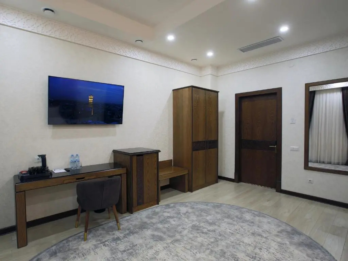 Отель Paradise Plaza Luxury