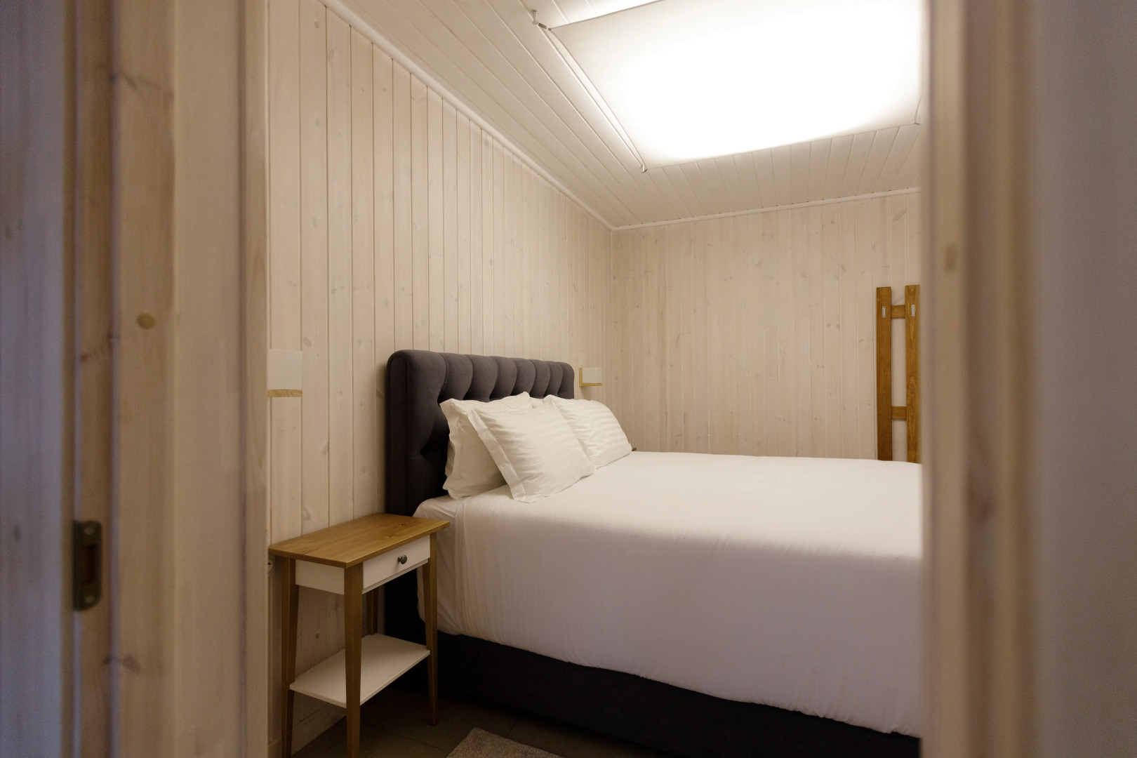 Частный Дом Уютный на Берегу Озера