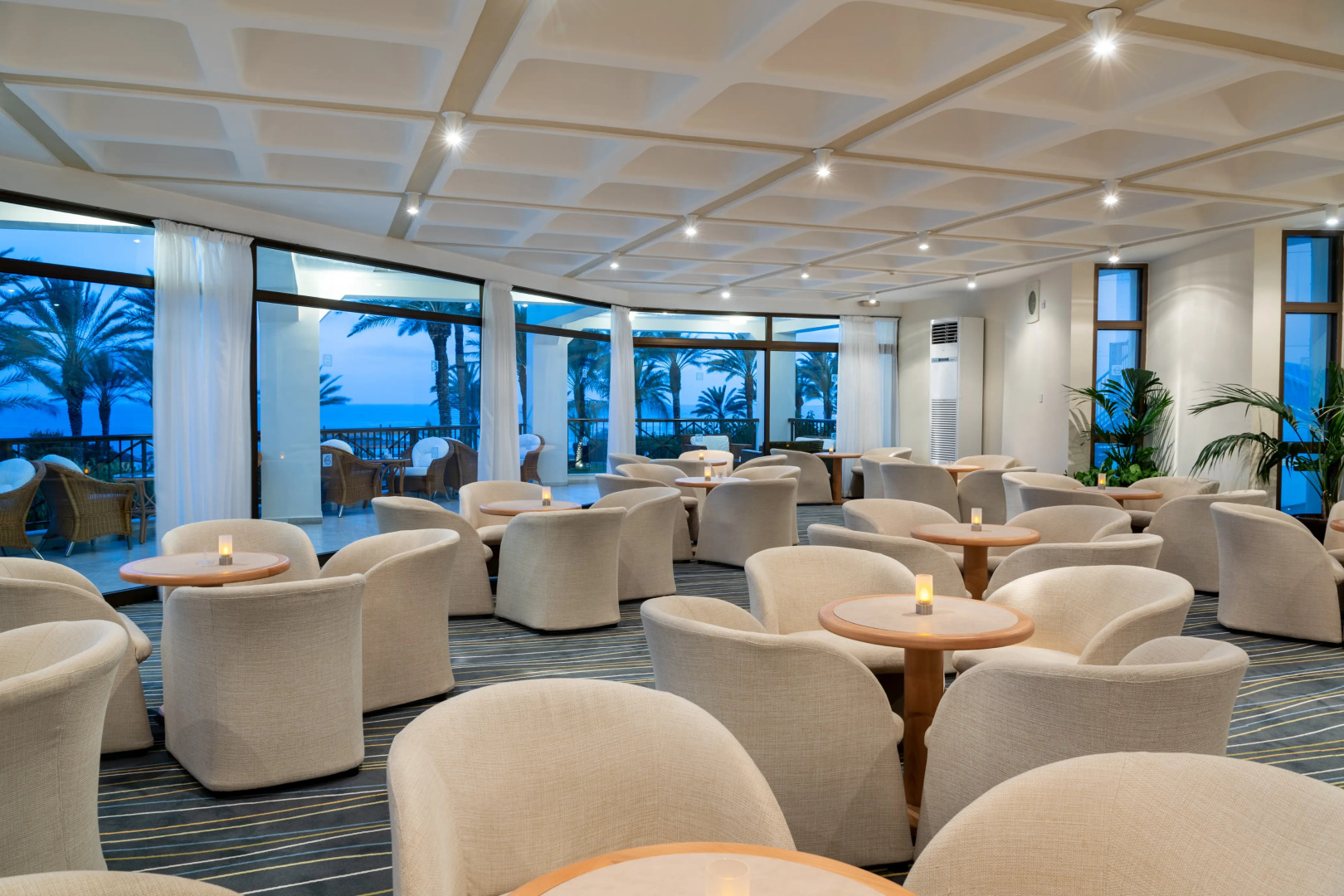 Отель Constantinou Bros Athena Beach