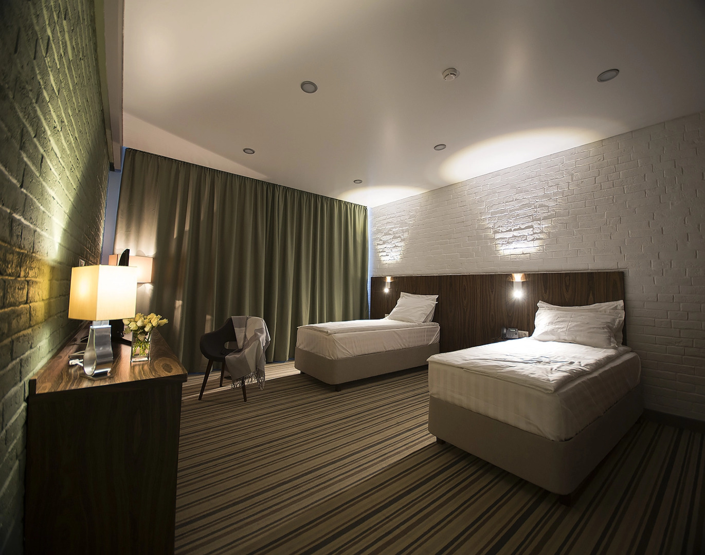 Капитал Гостиница