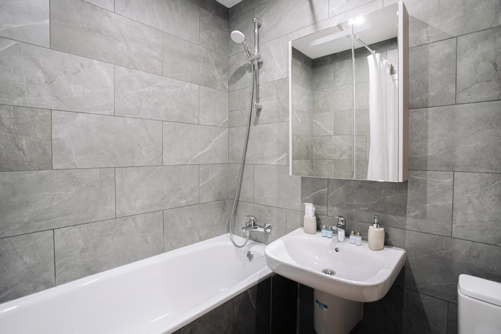 Апартаменты Lalapart Loft Style с лоджией и отдельной кухней в ЖК Савеловский Сити