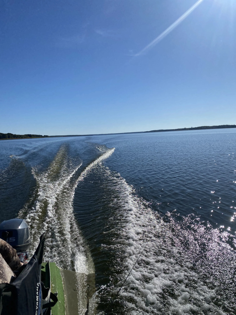 Вилла Домик у озера Свирь