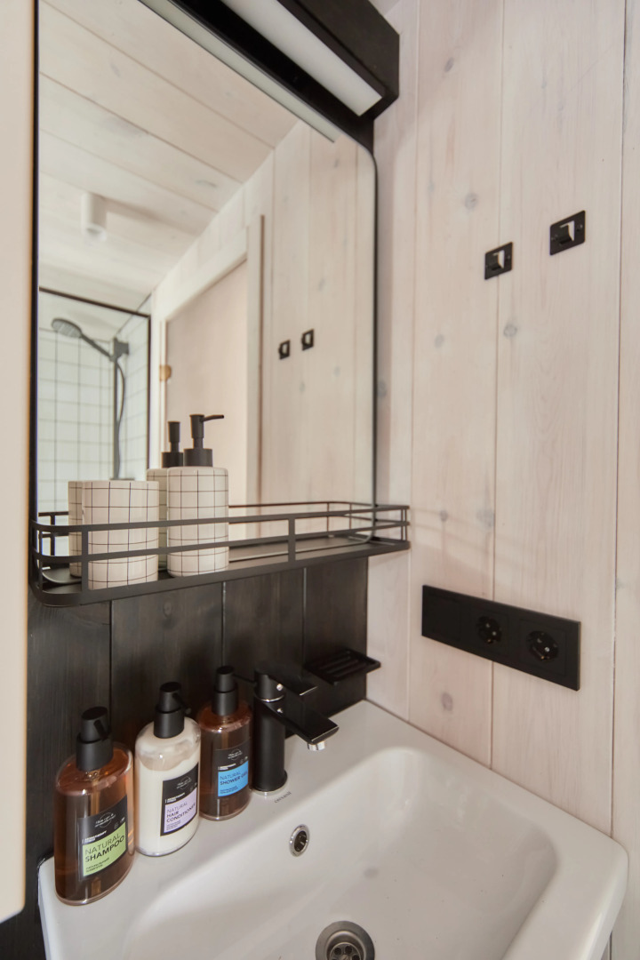 Гостевой дом Дом у озера 4Стихии