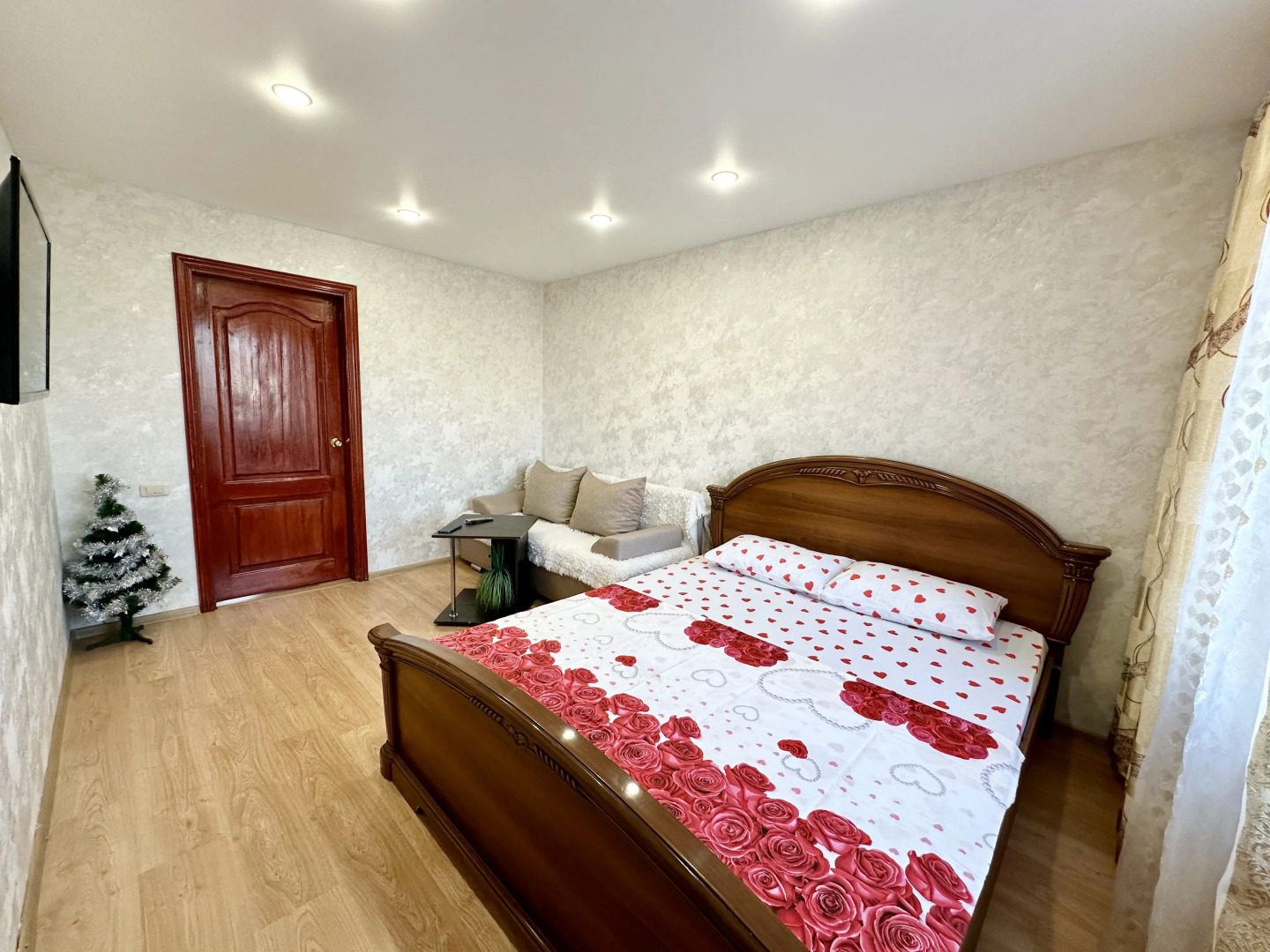 Квартира 3-х Комнатная в Центре Города