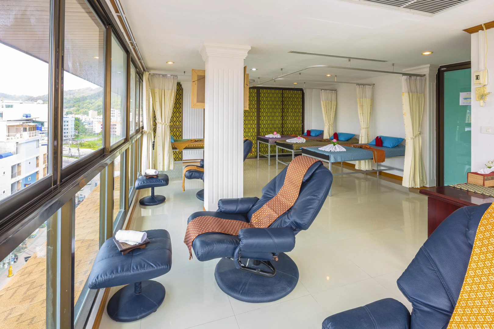 Отель Azhotel Patong