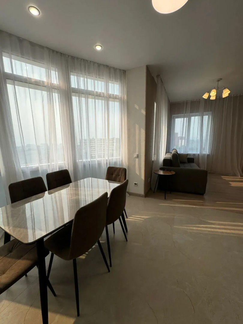 Апартаменты Светлые в Новостройке на Толстого