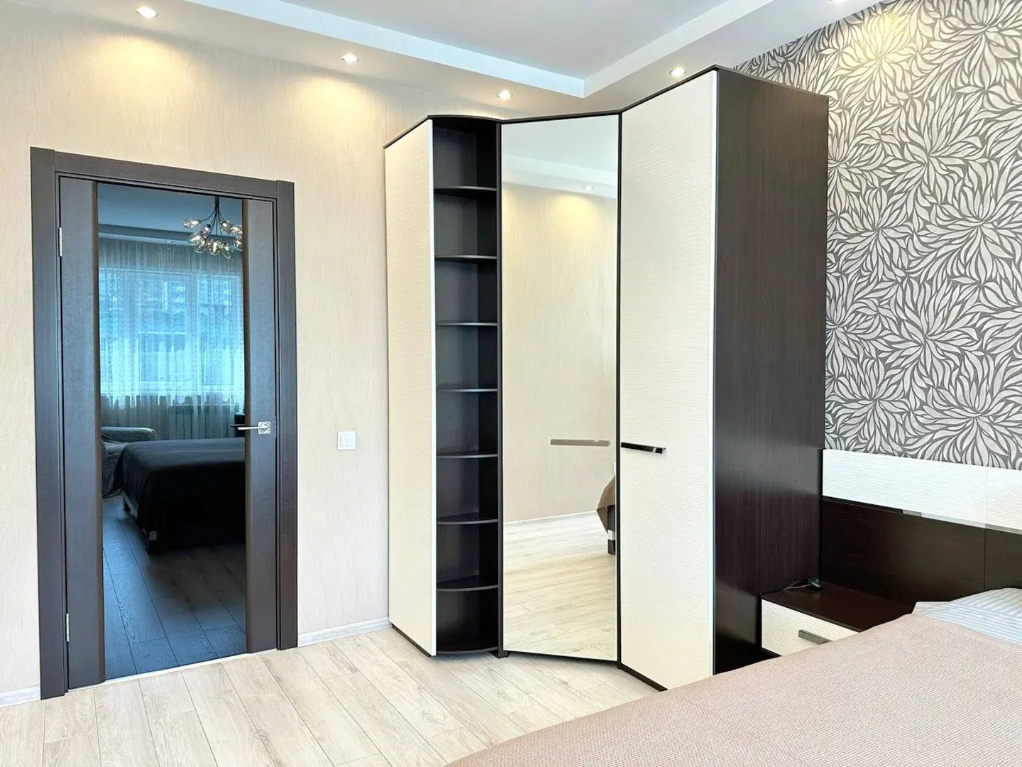 Квартира Двухкомнатная с балконом на Притомском