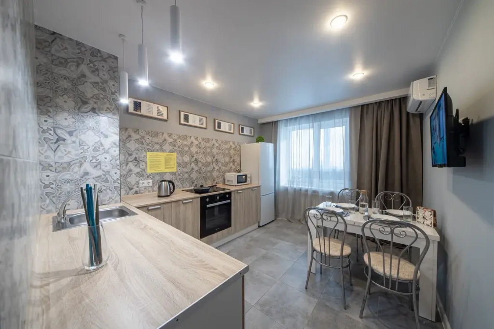 Квартира от Компании Хоум Отель на Тухачевского 84