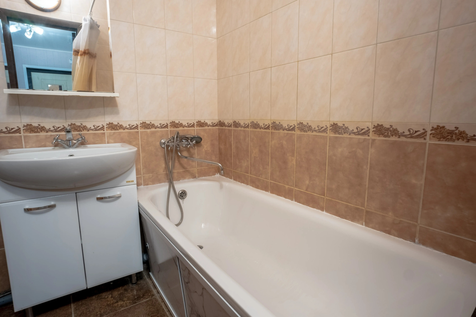 Апартаменты большие трехкомнатные на главном проспекте Тулы