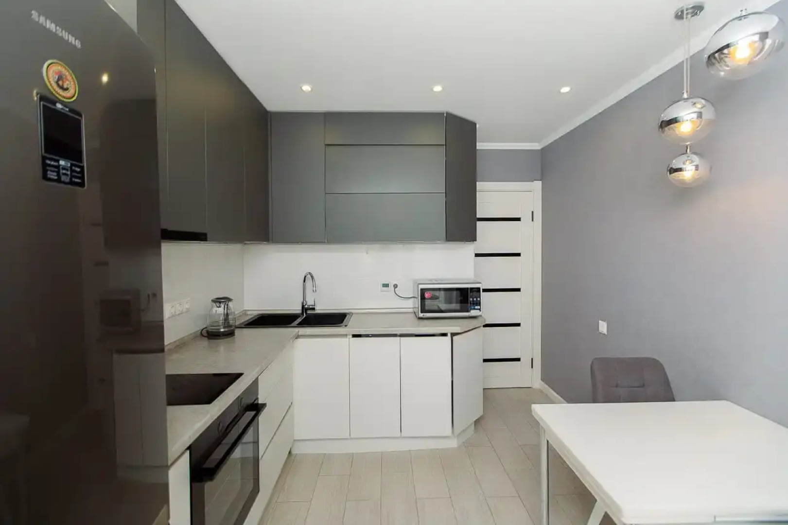 Апартаменты СКомфортом рядом с ТЦ Дом Торговли