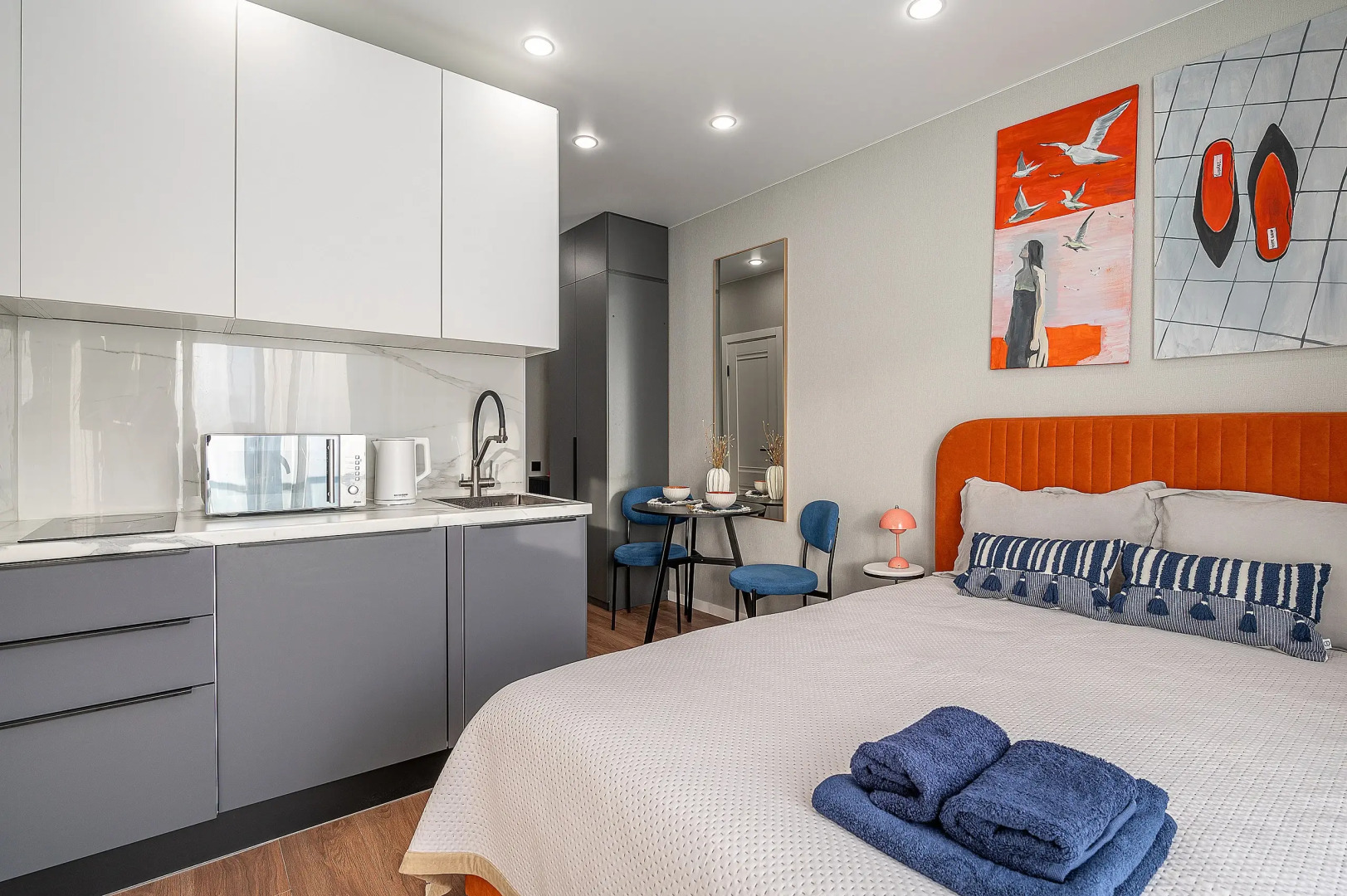 Квартира Red Blush Apart