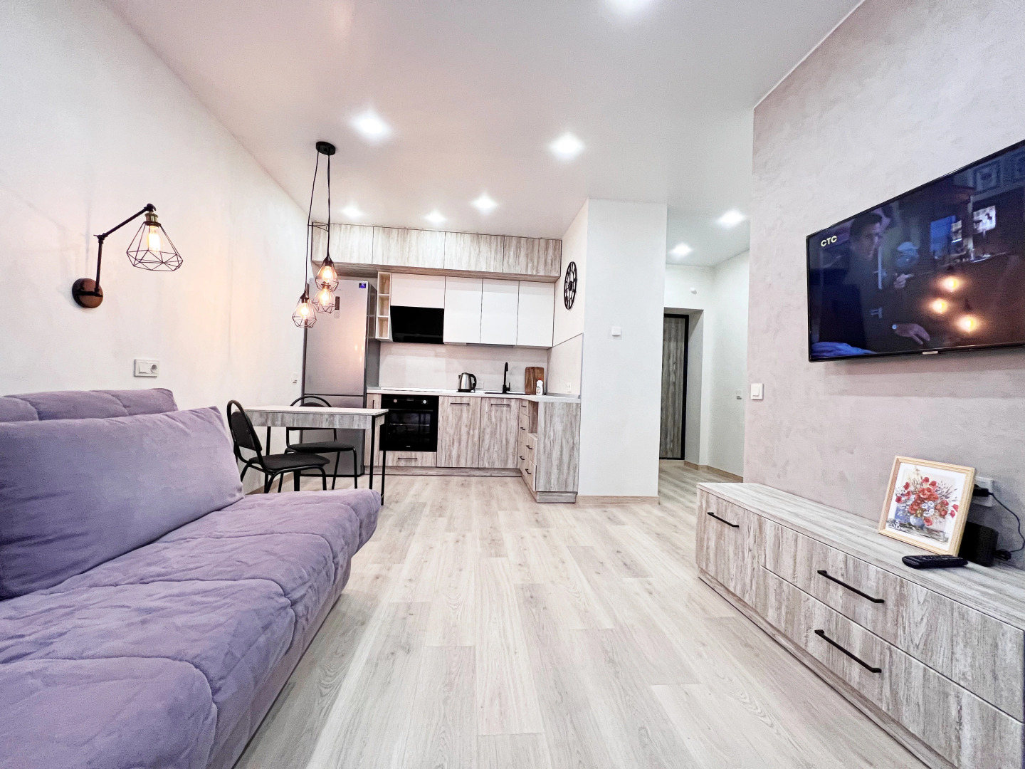 Апартаменты Стильная 2-к Студия в Доме Бизнес-Класса